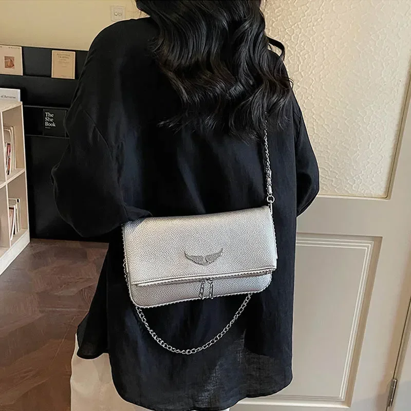 Bolso de hombro y bandolera de moda 2026, bolso cuadrado pequeño con alas para mujer, monedero pequeño y bonito, bolso de mano versátil y elegante
