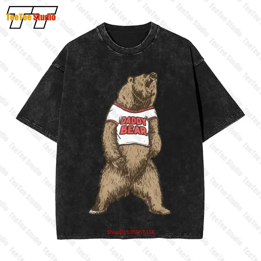 Daddy Bear Roaring Grizzly Fathers Day Protective Dad Vintage Oversized T-Shirt MENS