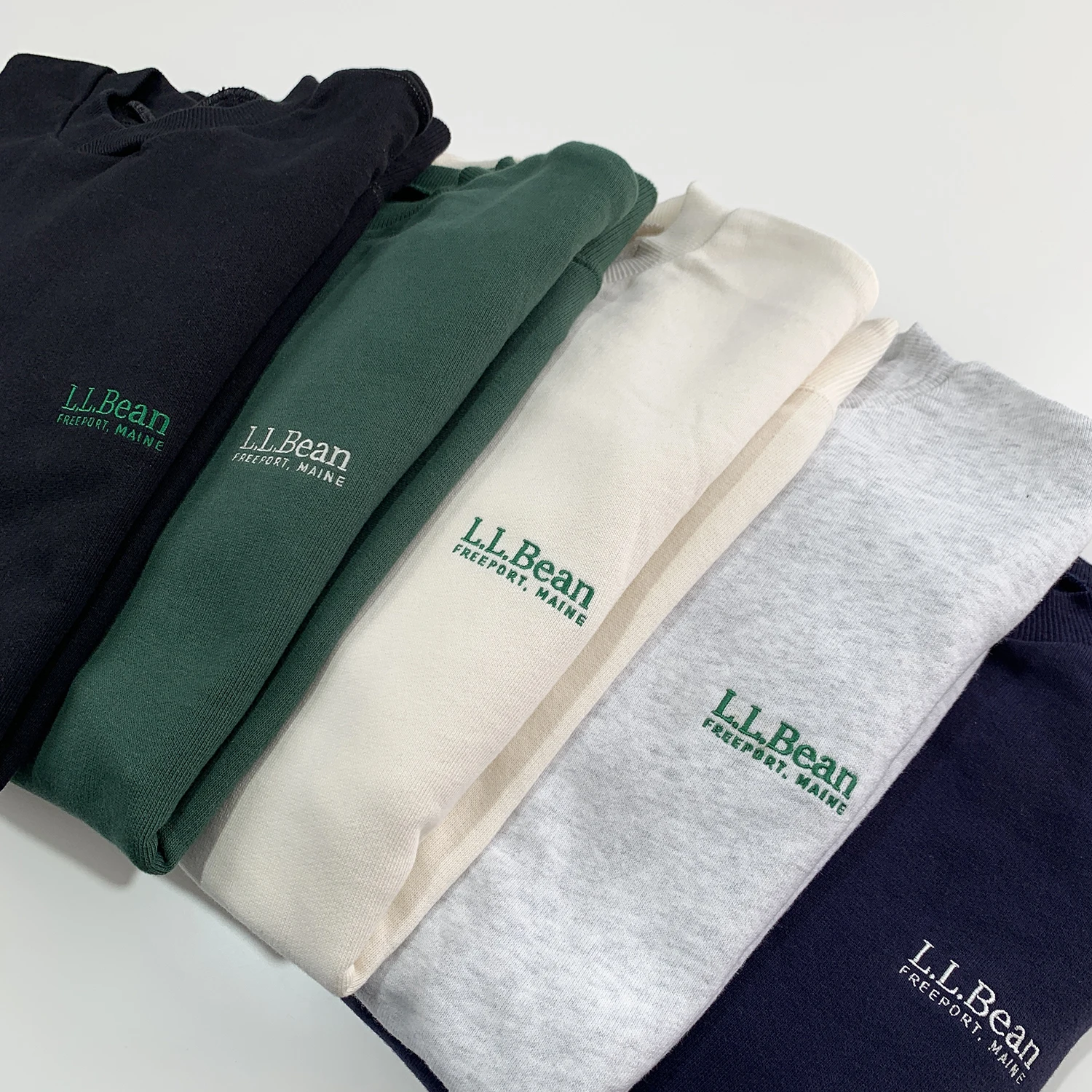 LLBEAN ريترو طوق القلب المطرزة تسمية بسيطة للجنسين بلوزة من الصوف الخامس الرقبة أنماط أخرى مجموعة ربيع 2024