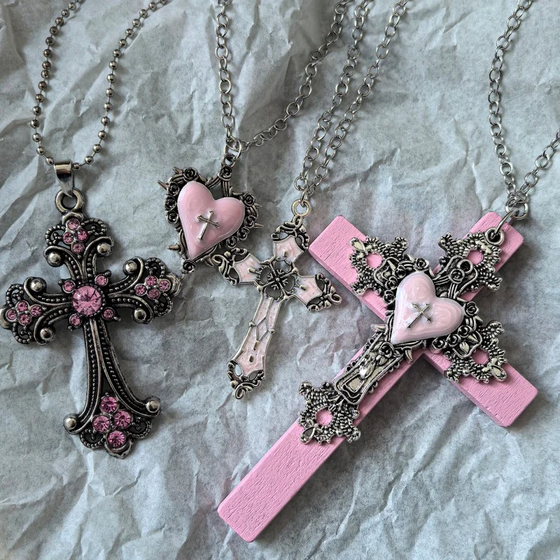 4-teiliges Gothic Rosa Kreuz-Herz-Anhänger-Halsketten-Set mit Rosa Diamanten, Mehrlagiger Ästhetischer Schmuck für Damen – Detail 4