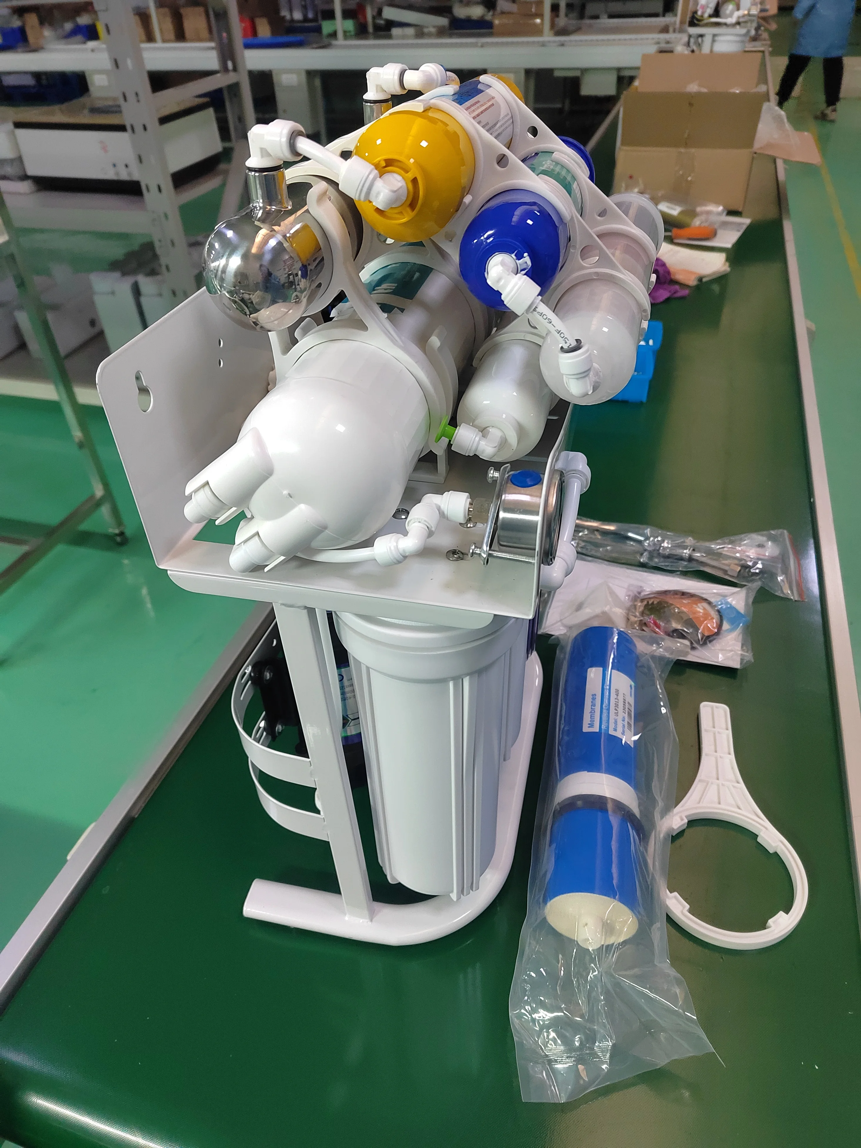 8-Stage 400 GPD With UV and Iron Bracket Reverse Osmosis Water Purifiers