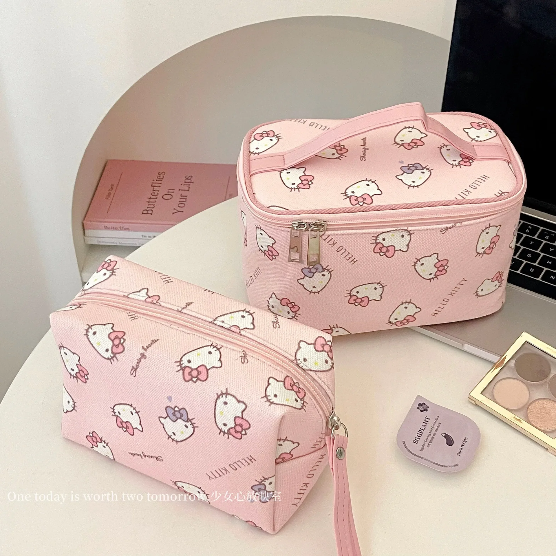 

Kawaii Sanrio Hello Kitty Makeup Bag Women Cosmetic Case Portable Travel Bag Anime Girl Organizer Storage Portable Toiletry Bags