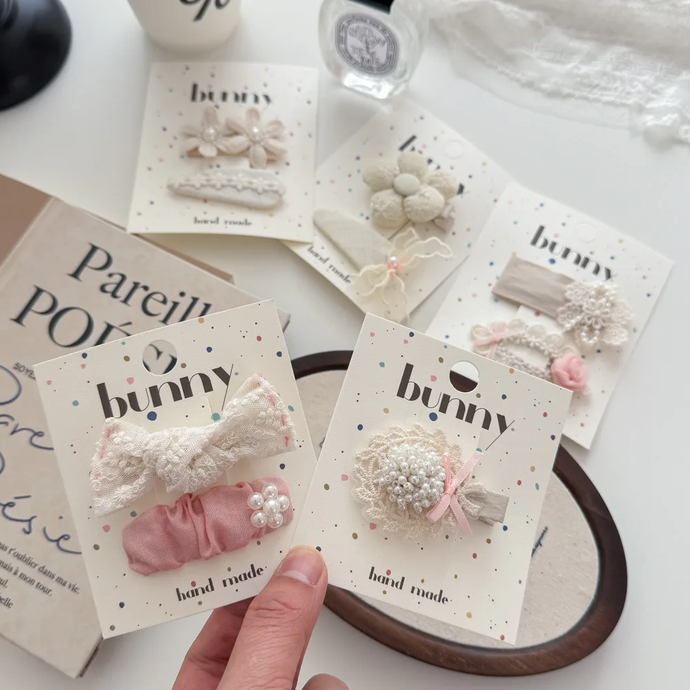 

Flower Hair Clips 2PCS Korean Fabric Lace Design Spring Summer Side Snap Clips for Girls Gentle Non-Slip Barrettes