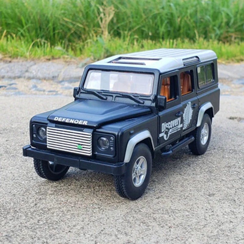 1:32 Land Rover Defender Alloy Car Model Diecasts Toy Metal Simulation Off-road Vehicles Model Childrens Gift A271