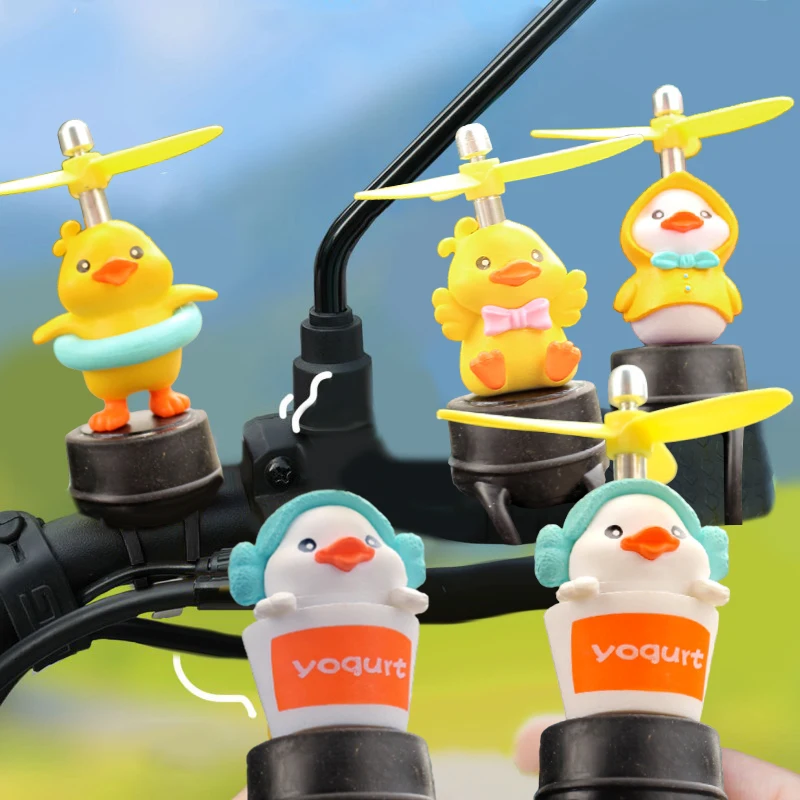 1Pcs Cute Little Yellow Duck Motorcycle Riding Handlebar Decoration Toy With Propeller Bike Moto Driving Ornaments