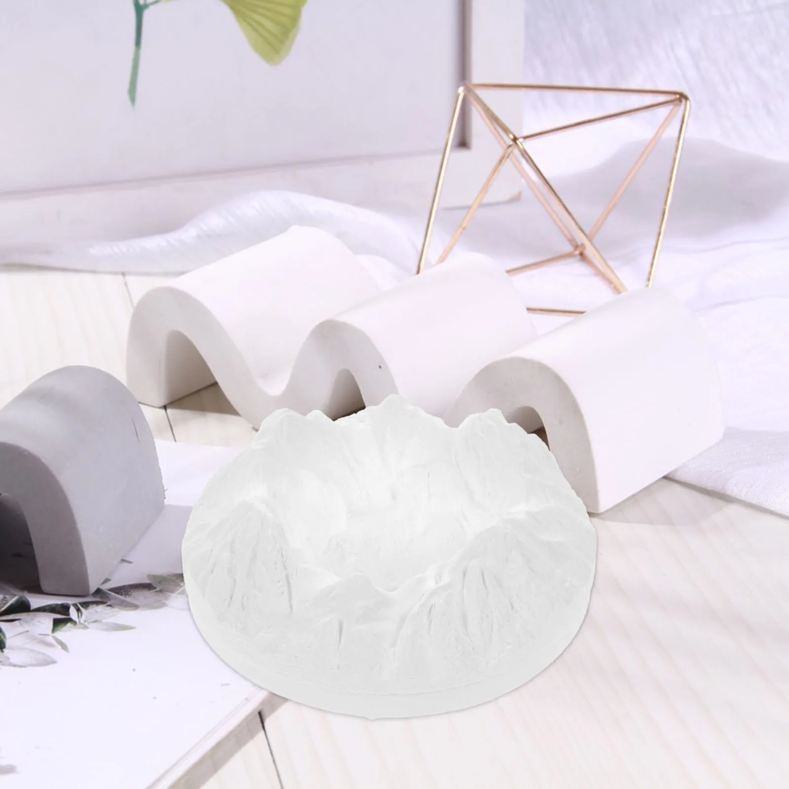 

Gypsum Snow Mountain Model Decorative Mini Snow Mountain Ornament Photography Prop Home Decor
