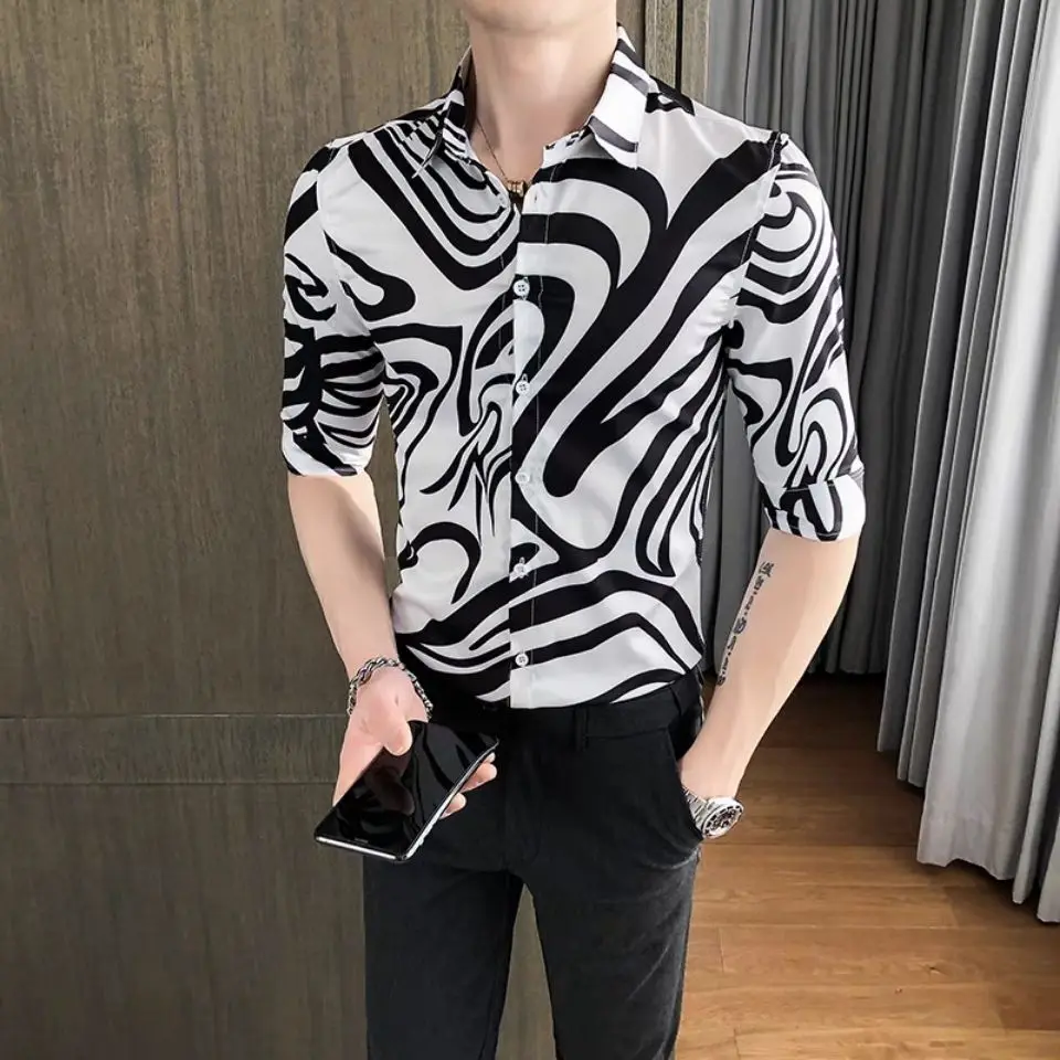 

2022 Men Summer New Print Shirts Men Fashion Turn-down Collar Buttoned Shirts Men's Casual Half Sleeve Streetwear Shirts V07