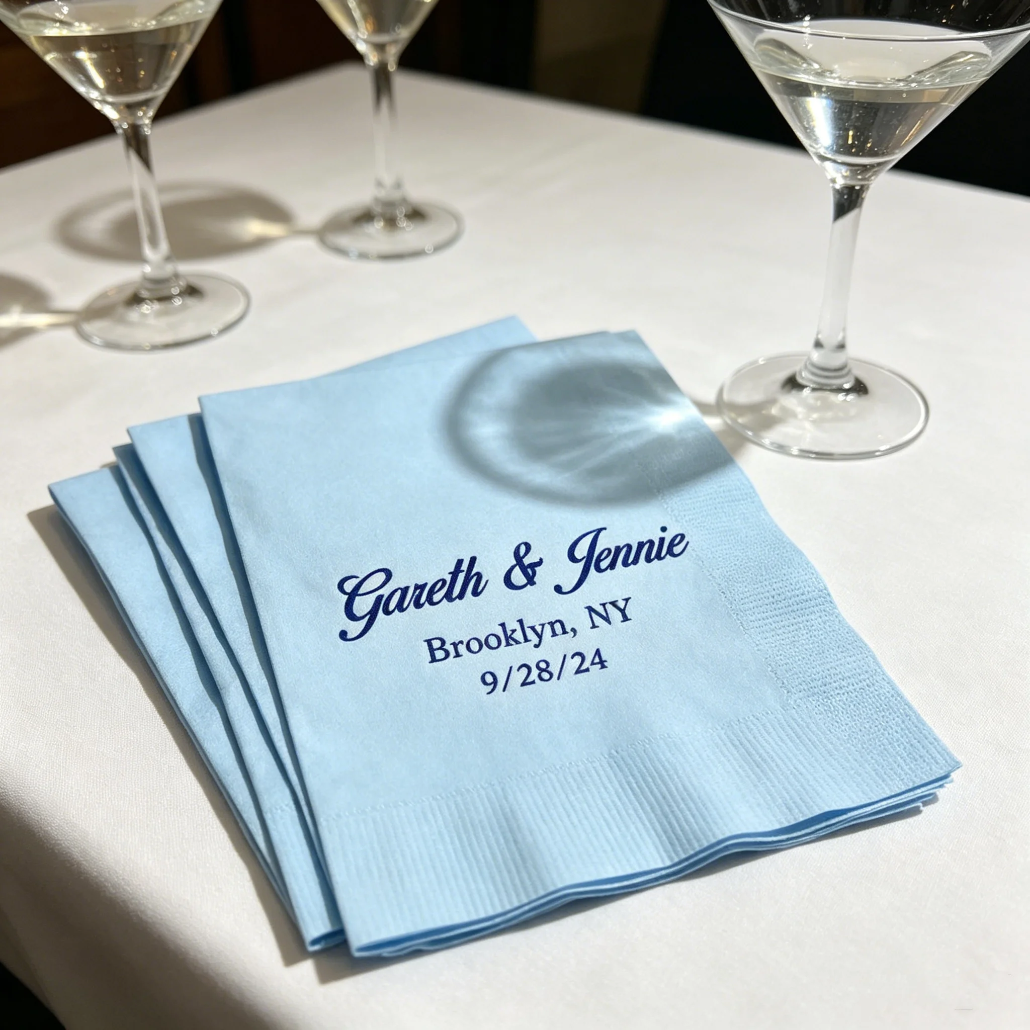 

50pcs Personalized Wedding Napkins, Custom White Guest Towels with Blue Foil Names, City & Wedding Date for Rehearsal Dinners, A