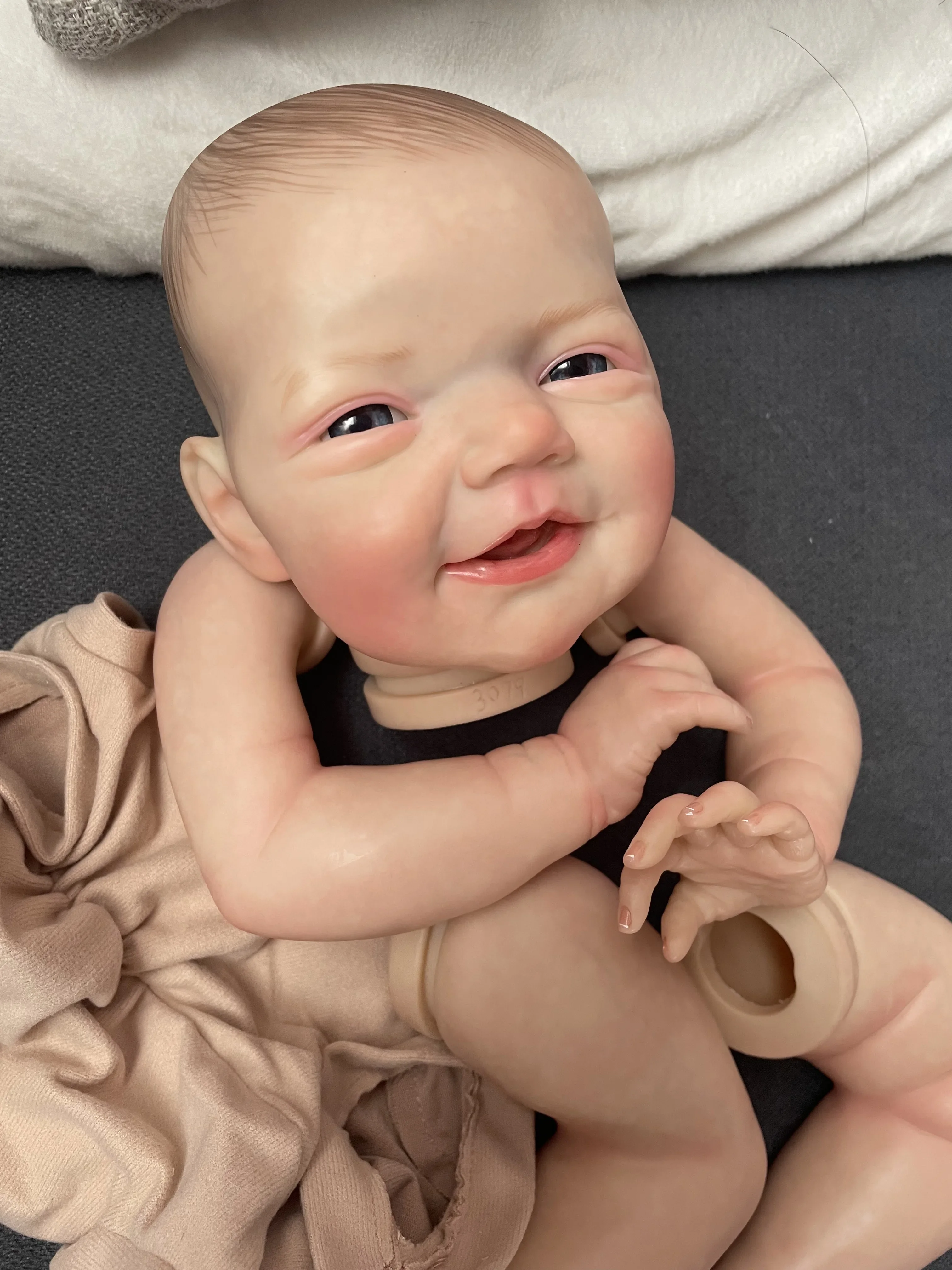 19‘’ Charlie Lifelike Reborn Doll Kits Multiple Layers Painting Doll Parts With Visible Veins Hand-draw Hair