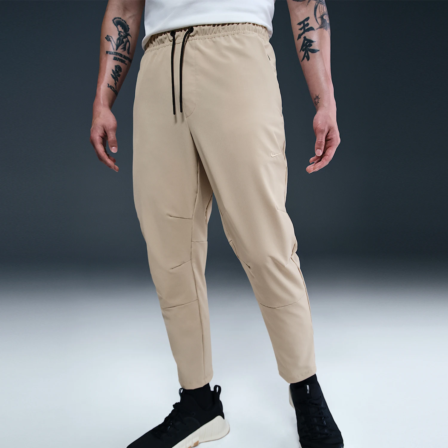 بنطال Nike الأصلي Dri-FIT للرجال خفيف الوزن منسوج نحيف FB7547-251