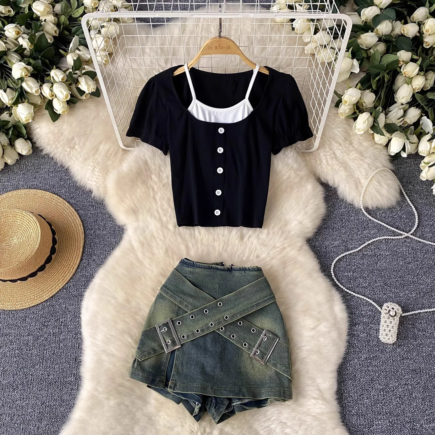 

Short Sleeve T-Shirt + Denim Skirt Two Piece Set Halter Splicing Short-Sleeved T-Shirt Design Denim Skirt Fashion Suit