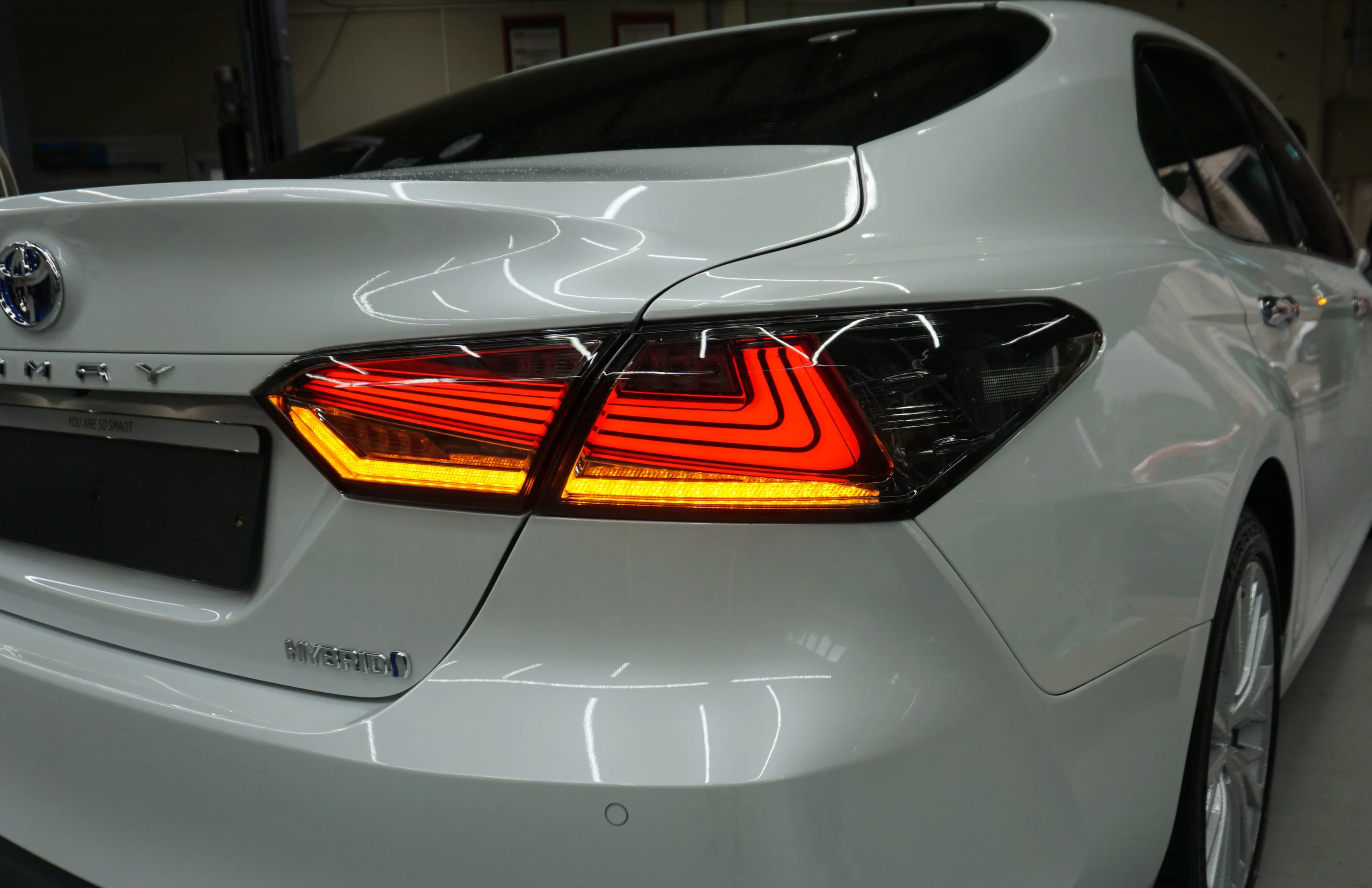 Задние фонари в сборе, анимация запуска 2018-2024 DRL RGB, задние задние фонари автомобиля для Toyota Camry, задний фонарь