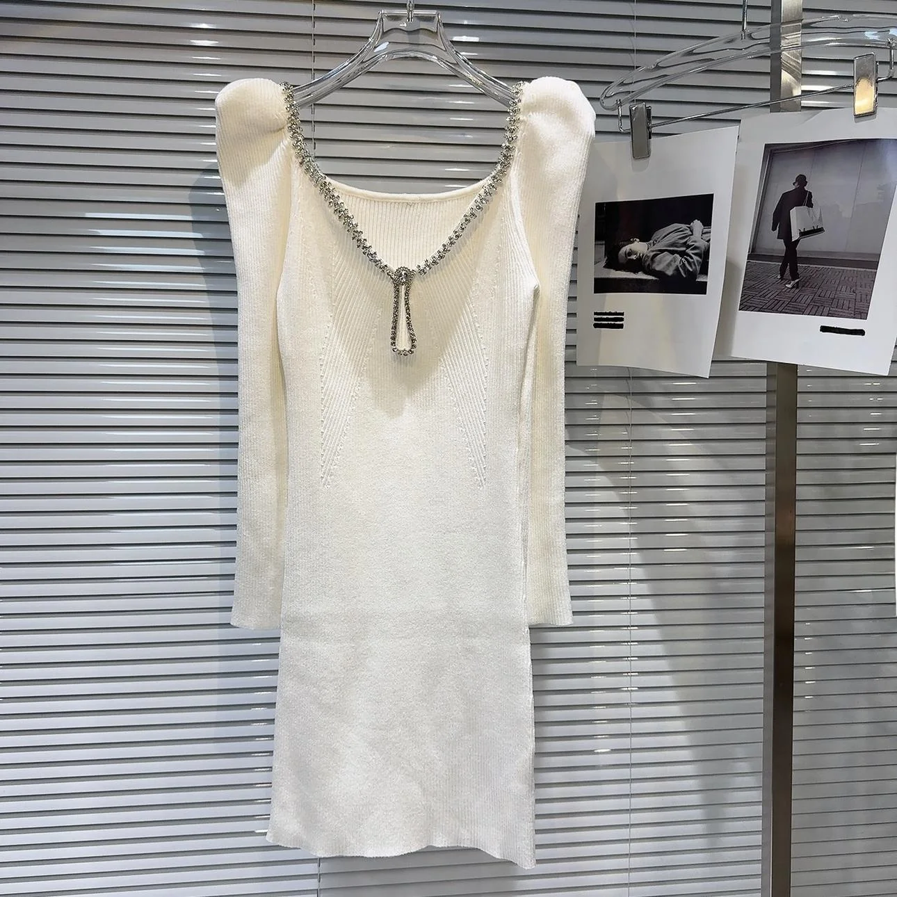   겨울 니트 여성용 롱 스웨이드 다이아몬드 칼라 버블 숄더 하이웨이스트 A라인 드레스 파티 및 이브닝용