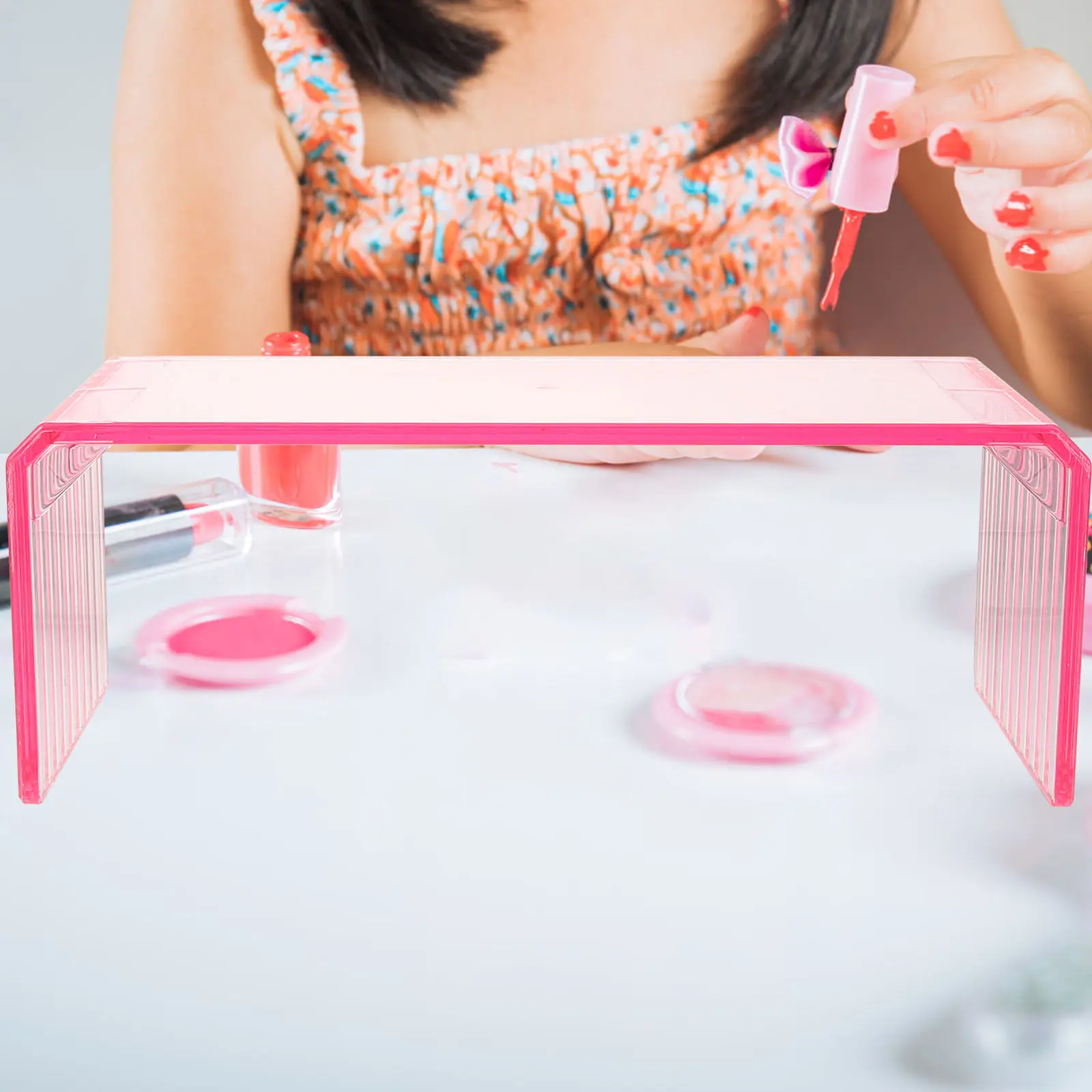 

Подставка для рук из акрила для маникюра, прочная и устойчивая, для настольного использования в салонах красоты и дома