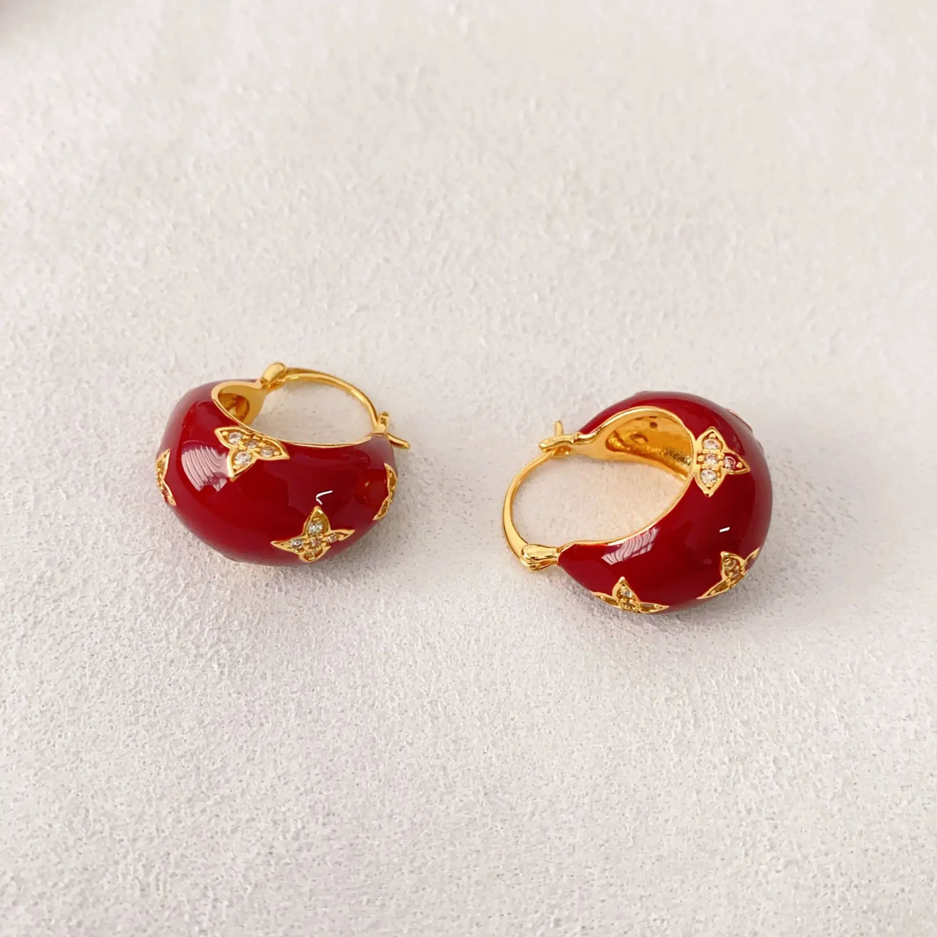 New Fashionable Enamel Dripping Oil Basket Earrings Designer Style, High Grade, Light Luxury Earrings