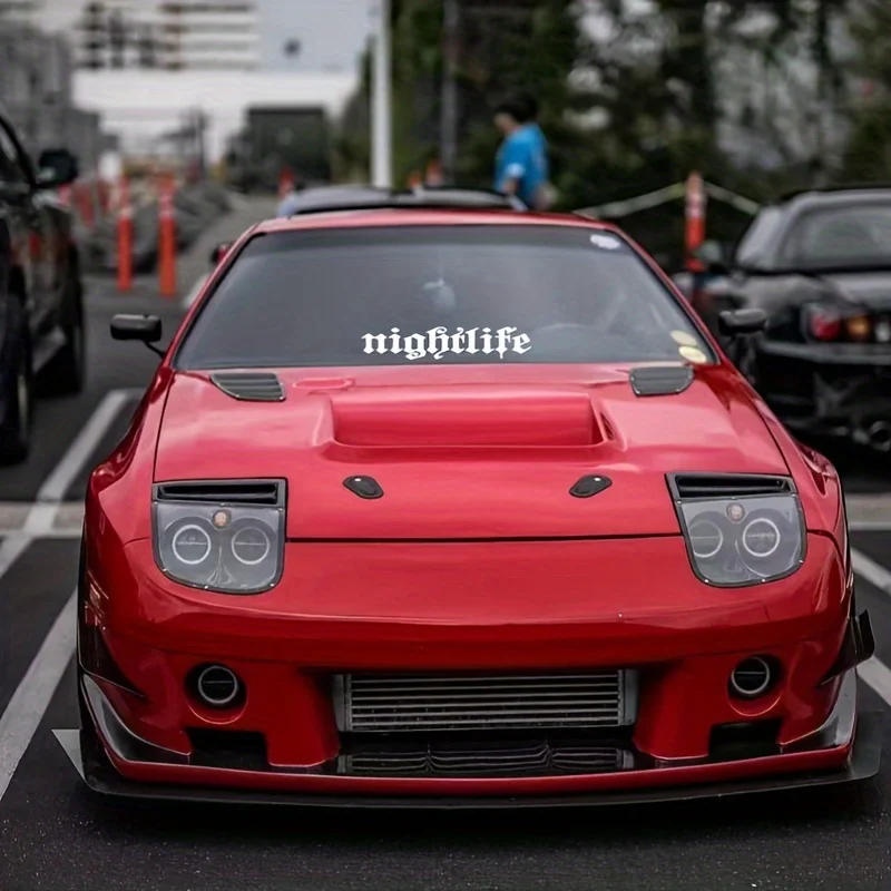 ملصق للزجاج الأمامي للسيارة من Nightlife - لمسة نهائية متينة غير لامعة، سهل الاستخدام والإزالة، الحجم Is21.9x4.1 بوصة