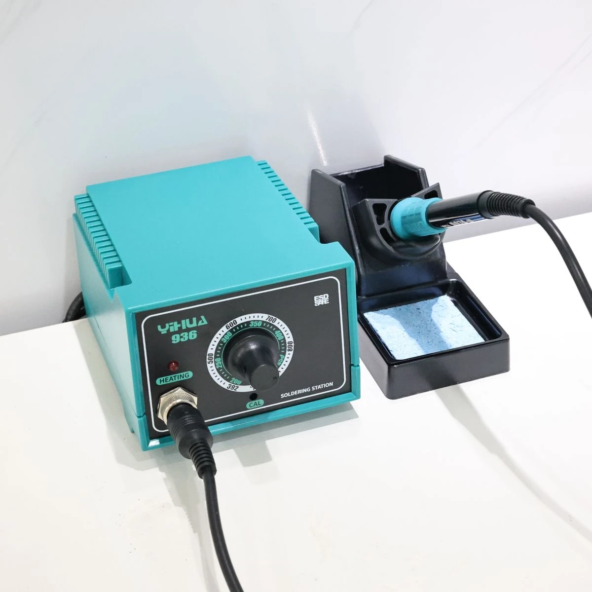 

Professional YIHUA 936 Soldering Iron Kit High Precision, ESD Safe, Durable Metal Heater