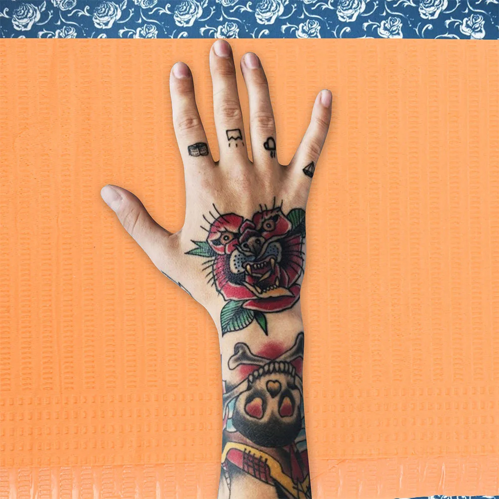 

20Pcs Tattoo Cleaning Pads Disposable Table Covers Bibs Leakproof Protective Mat Nail Table Pad for Tattoo Microblading Dental