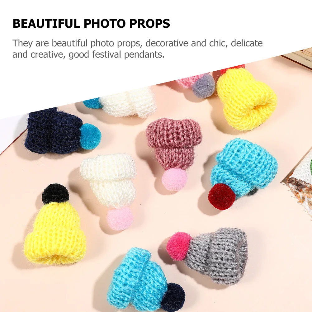 12 Stück Mini-Wollgarnhüte, niedliche kleine Mützen für Zubehör, dekoratives Bastelzubehör, Weihnachtsgeschenke, Foto-Requisiten, weich