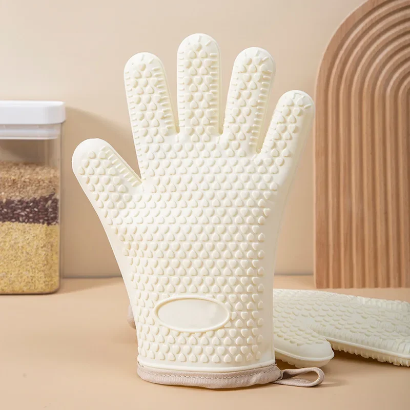 

1pair Anti-scald Thickened SiliconeGloves Heat Resistant Microwave Oven Baking Gloves BBQ Gloves Anti-slip Heat Insulation Mitts