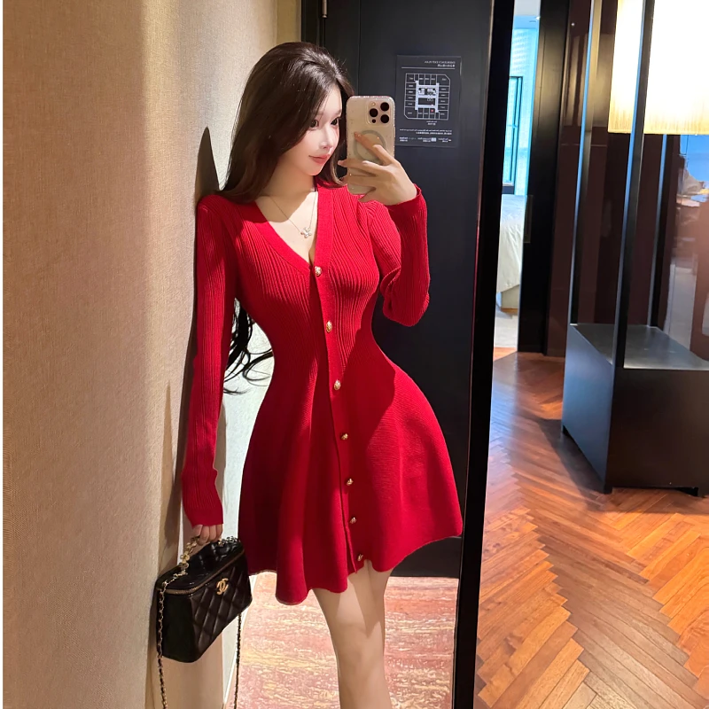 

Сексуальное вязаное платье-свитер с V-образным вырезом и пышной юбкой для новогодних праздников, женская мода, осень-зима, красный цвет, маленький размер