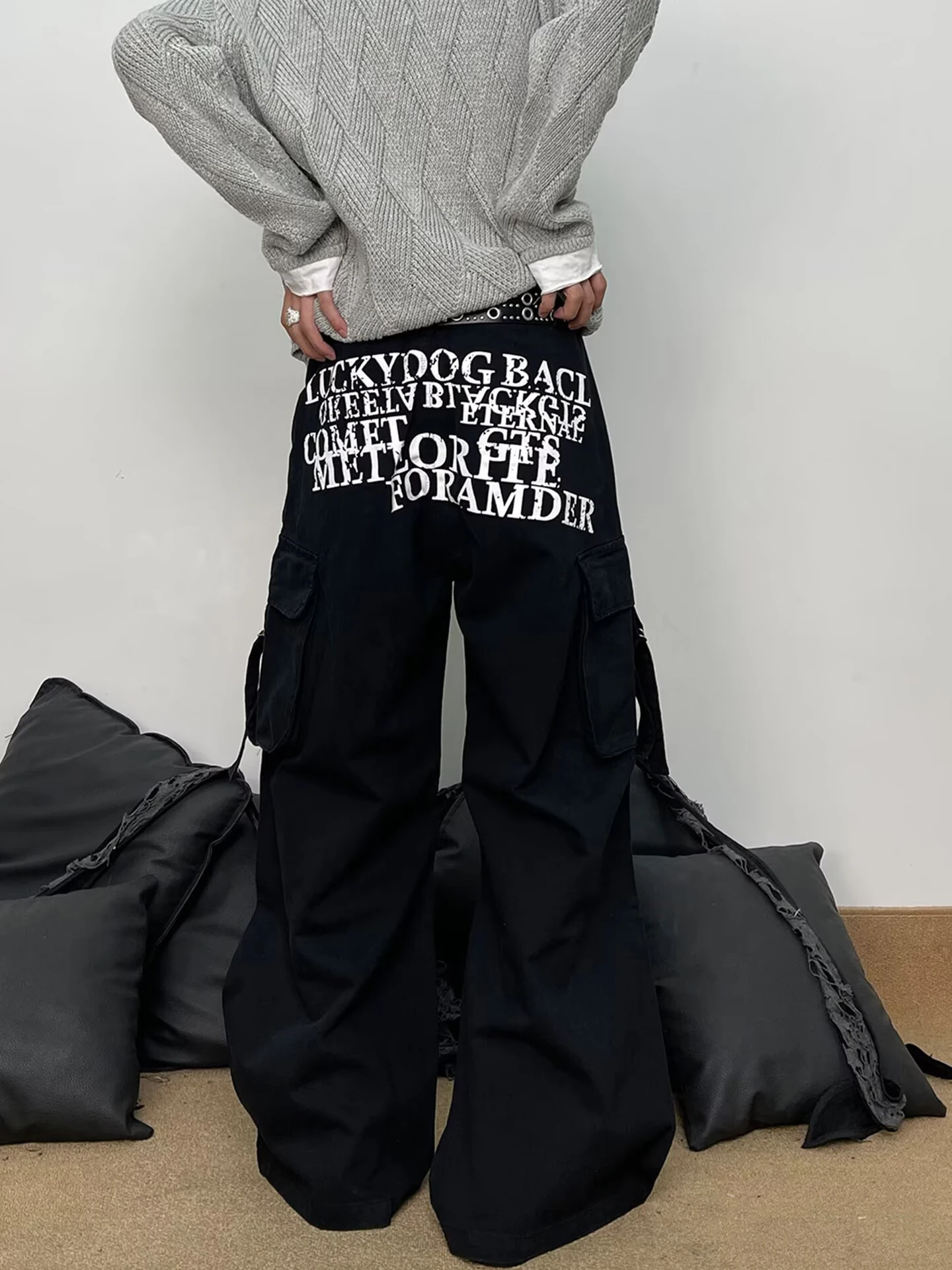 

Мужские повседневные джинсы с широкими штанинами, в стиле рабочей одежды, с боковыми карманами, с принтом в стиле панк, свободного кроя, со средней посадкой, в американском уличном стиле