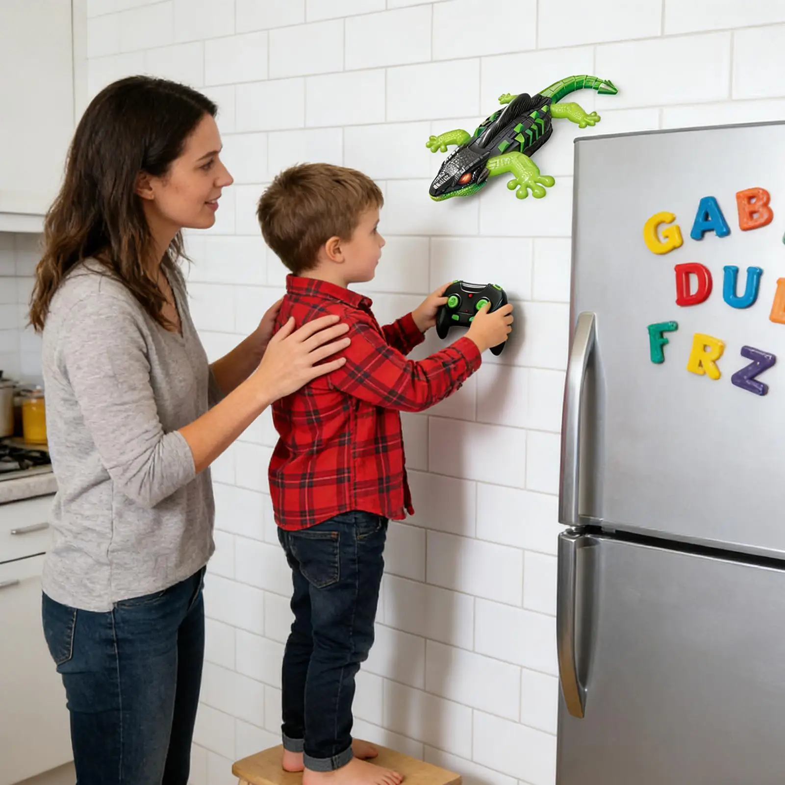 لعبة السحلية الكهربائية تسلق الزاحف التحكم عن بعد لعبة الحيوانات مع الضوء لعيد الميلاد تخزين ستوفير الاطفال اللعب حفلة المنزل #1