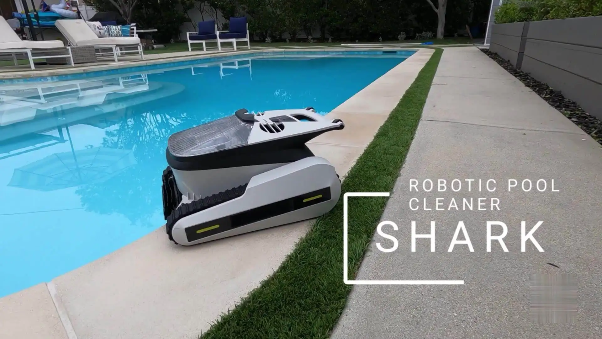 Swimming Pool cleaning robot Wireless vacuum automatic wall-climbing  cleaner robot