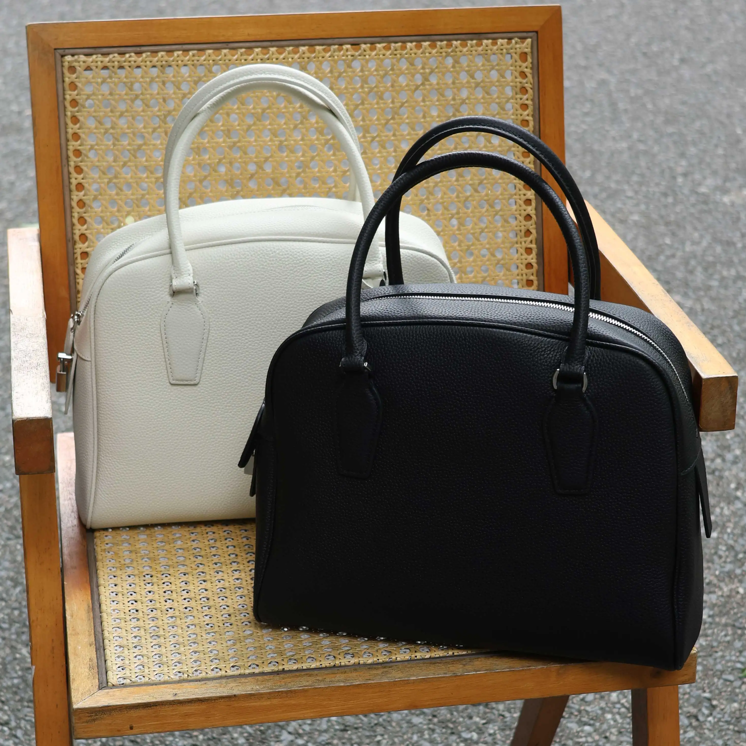 Genuine Top-Grain Leather Bowling Handbag, Large Capacity Minimalist Premium Ladies' Commute Bag