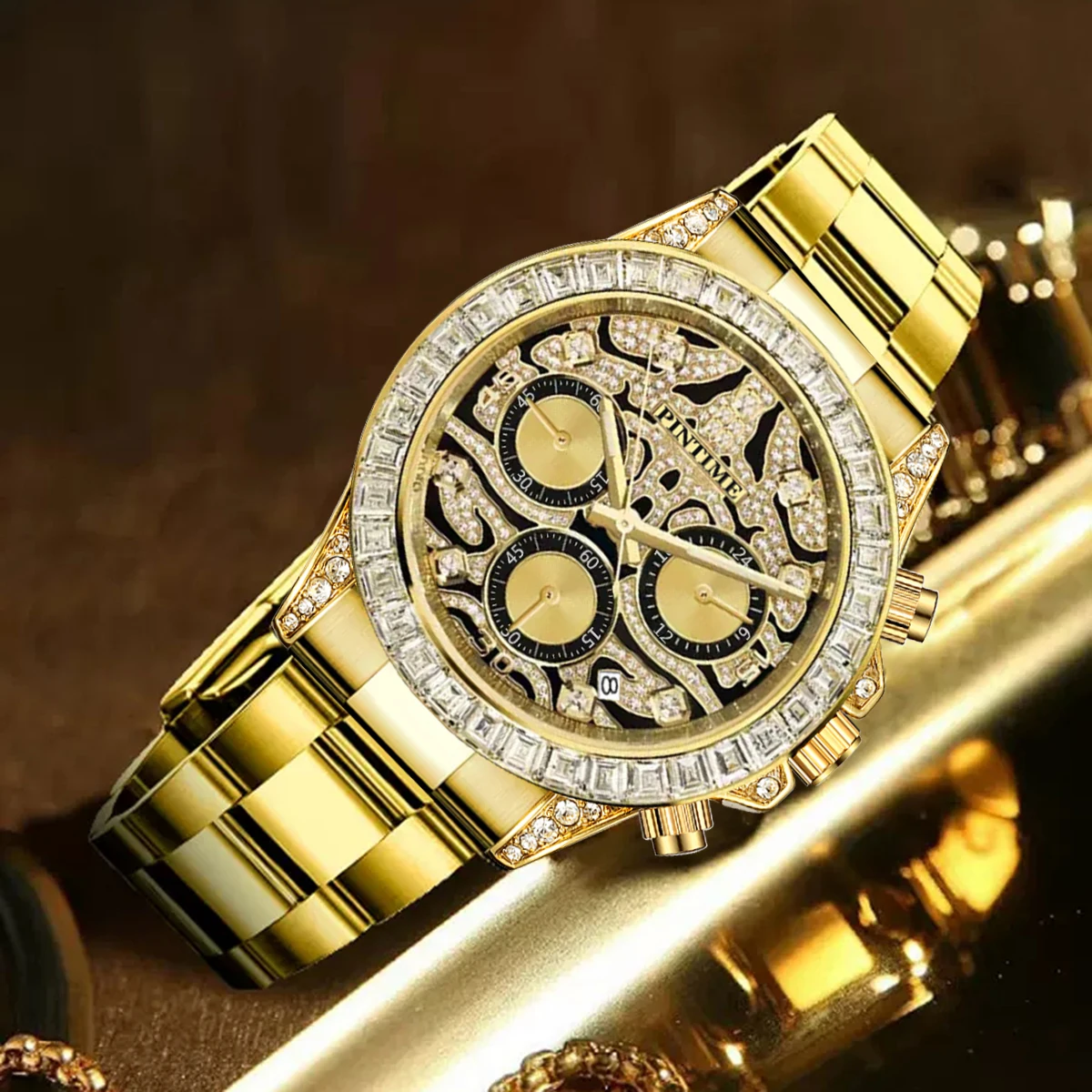 

Luxury Bling Gold Watch for Men Streetwear Hip Hop Style Iced Out Diamond Chronograph Stainless Steel Quartz Wristwatch