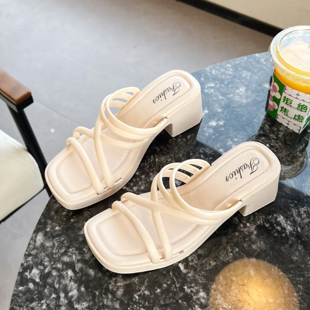 

Модные тапочки на танкетке на толстой подошве, женские сандалии из ПВХ с открытым носком, кожаные однотонные пляжные сандалии на толстом каблуке с перекрестной завязкой