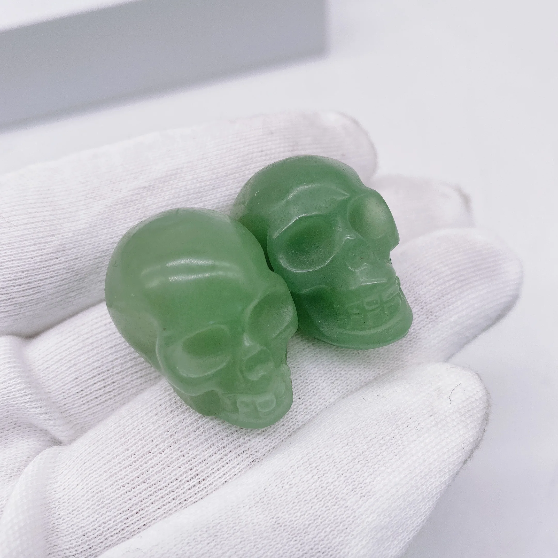 

30mm Natural green Aventurine Energy Reiki Gemstone skull carving decoration Crystal Quartz Healing High Quality For Gift