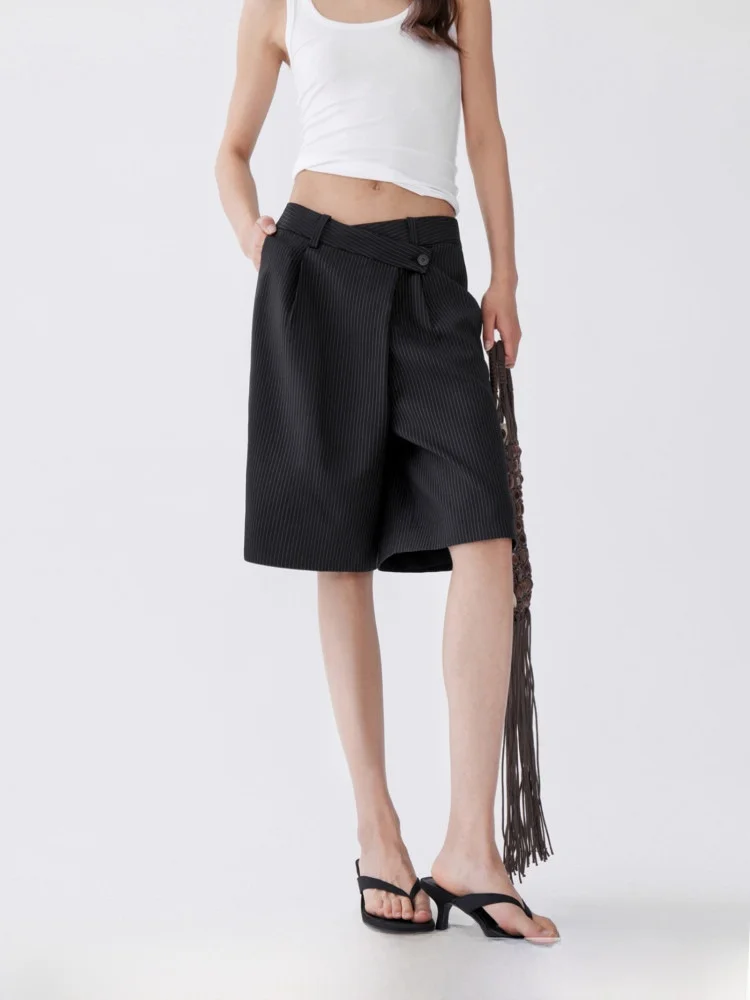 

Модные классические брюки-бермуды в полоску, повседневные, свободного кроя, с застежкой-молнией на талии, из смесового полиэстера, женские