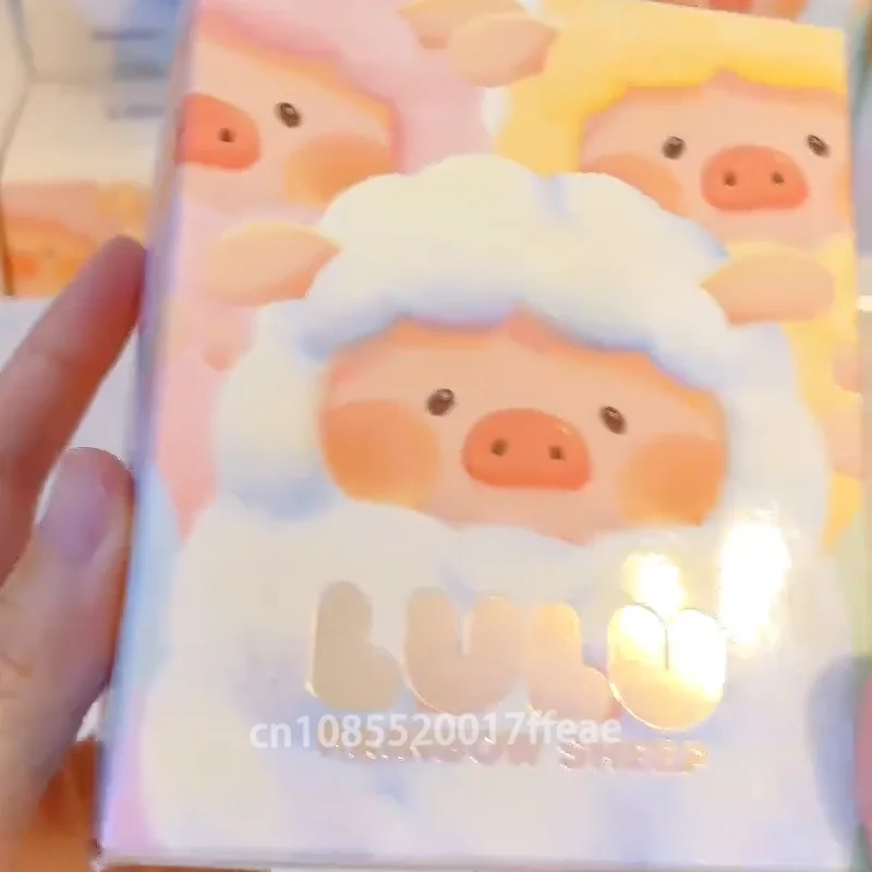 Hot Lulu Pig Blind Box Rainbow Pig Sheep Series Leuk Varken Poppen Kawaii Action Figure Mystery Box Kleurrijk Speelgoed Verjaardagscadeau