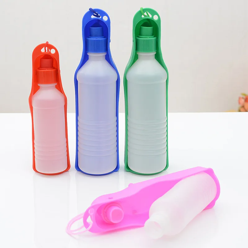 1Pc 250ml Colored Foldable Pet Dog Drinking Water Bottles Travel Portable Hand Held Puppy Dogs Squeeze Water Bottle Container