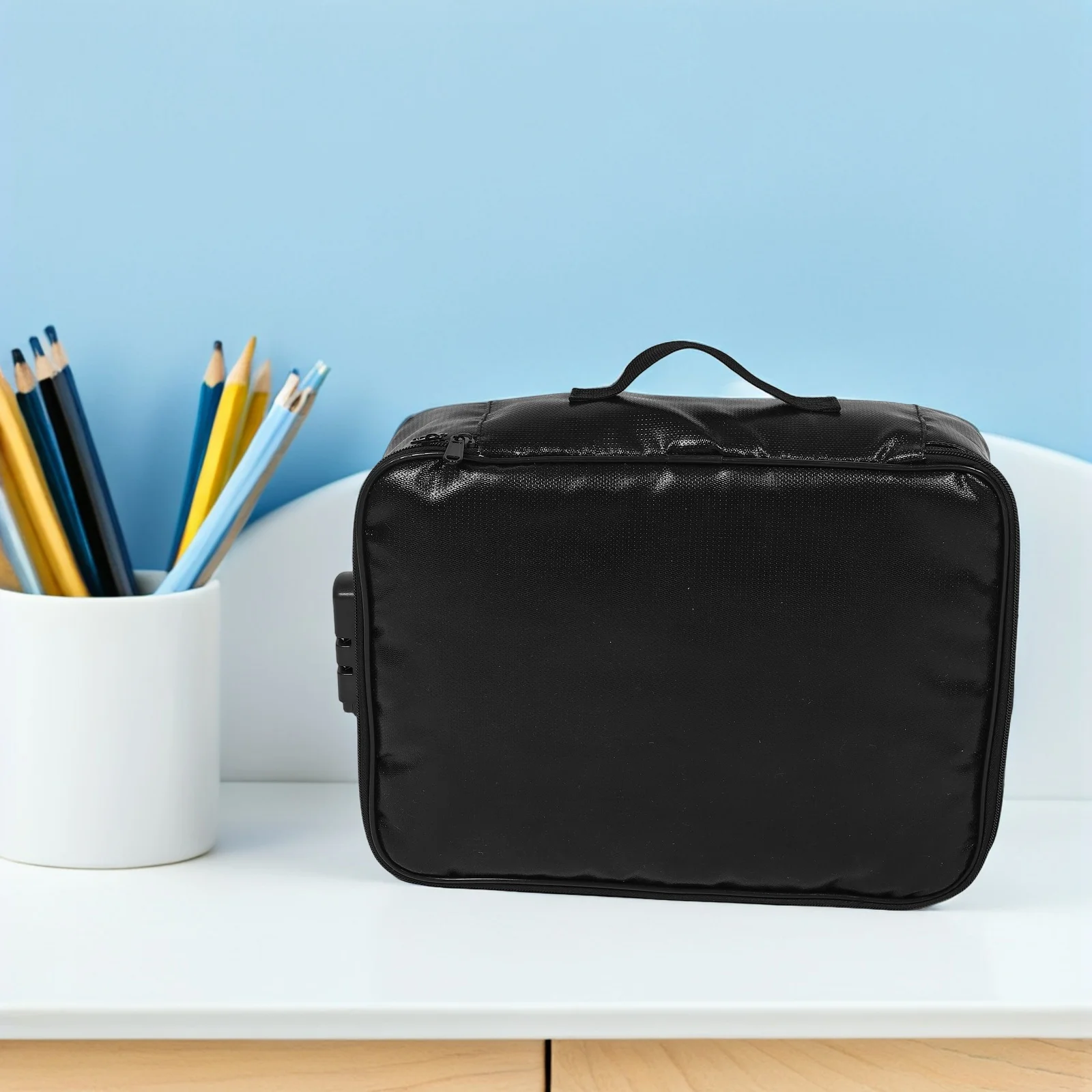 Tas Dokumen Tahan Api Hitam Kapasitas Besar Pengatur File Dengan Kunci Kotak Penyimpanan Sertifikat Tahan Air Untuk Paspor Uang Tunai