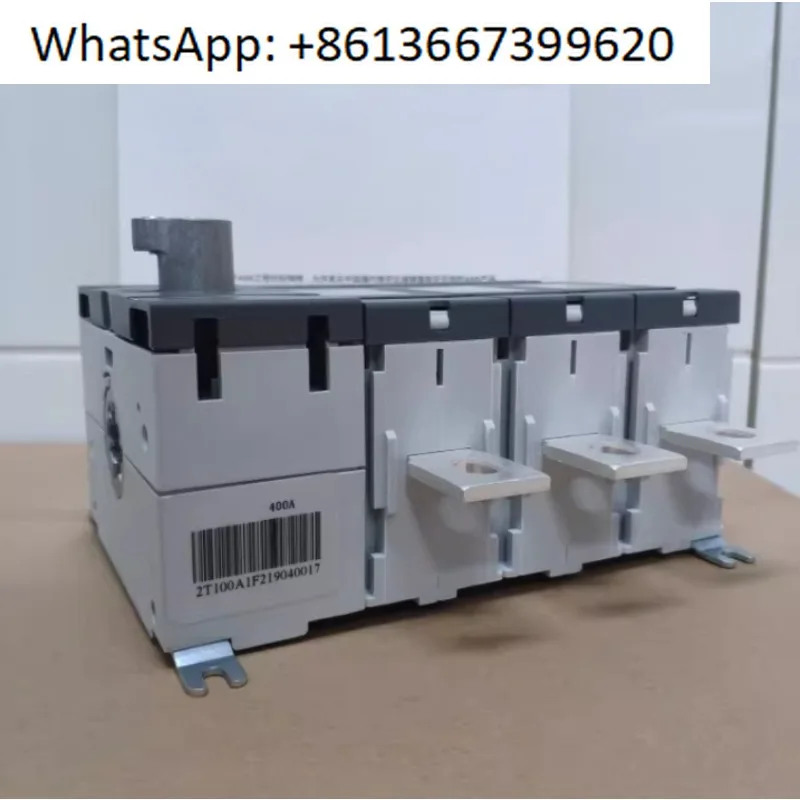 Disconnecting switch OT400E03P load switch, cabinet door operation, isolation type, includes extension rod and operating handle.