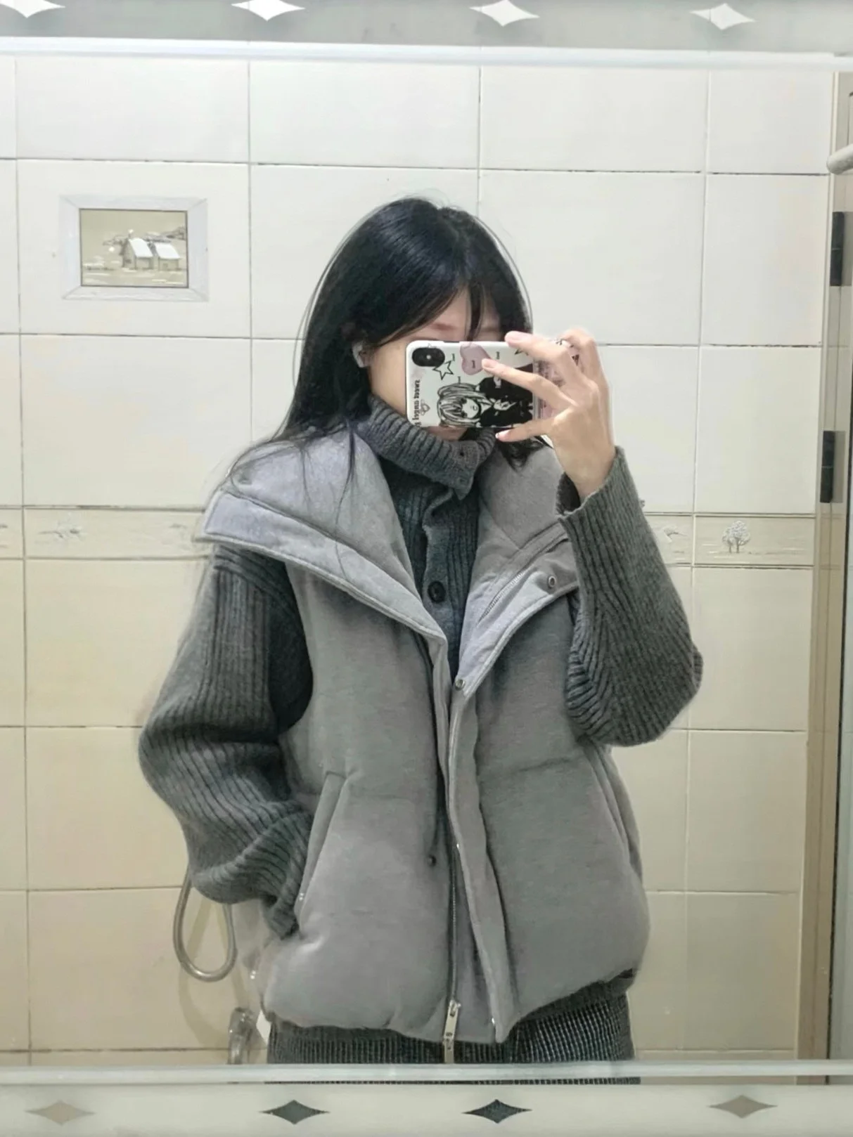 Trendige gestrickte Thiened-Damenweste 2025, Winter-Pendler-Oberbekleidung, Wärme-Oulder-Pad-Design, erschwingliche Außenschicht