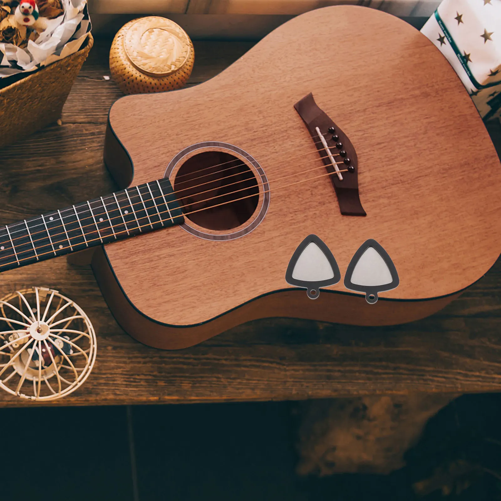 

1 set Silicone Guitar Pick Holder For Necklace Keychain Stainless Steel Picks Set Guitar Parts Accessories Storage Gift