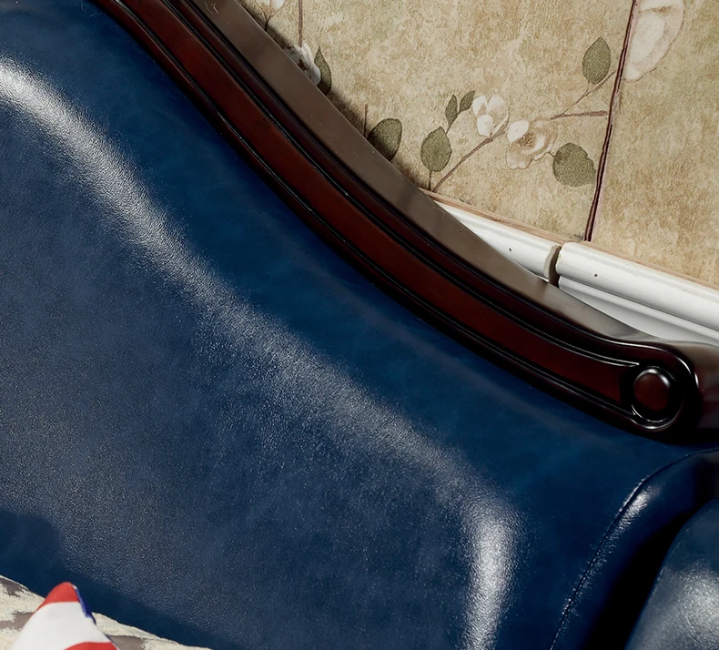 # American-Style Solid Wood & Leather Sectional Sofa with Chaise, 4-Seater Couch with Striped Upholstery & Ornate Details