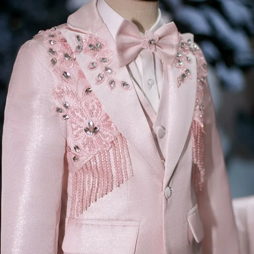 Kinder-Smoking für Klavier-Auftritte, Hochzeiten, Abschlussfeiern und Geburtstagsfeiern - Jungen-Anzug mit Blazer A4993 - Großhandel für Jungenanzüge – Detail 9