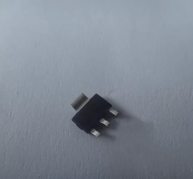 SOT223 AMS1117-ADJ …