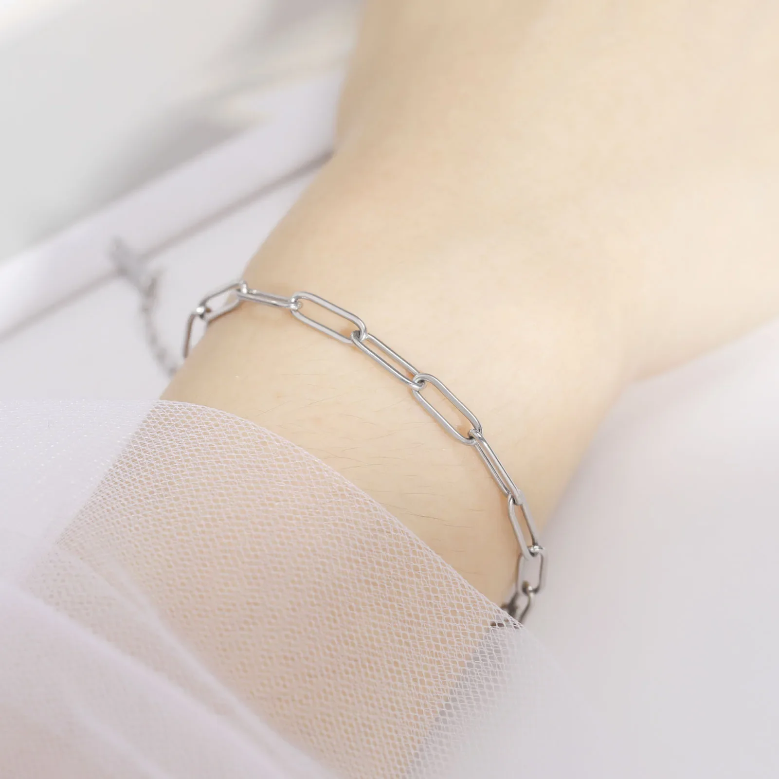 Stainless Steel Bracelet for Women Paperclip Chain Minimalist Jewelry Gift for Friend Fashion Simple Accessories