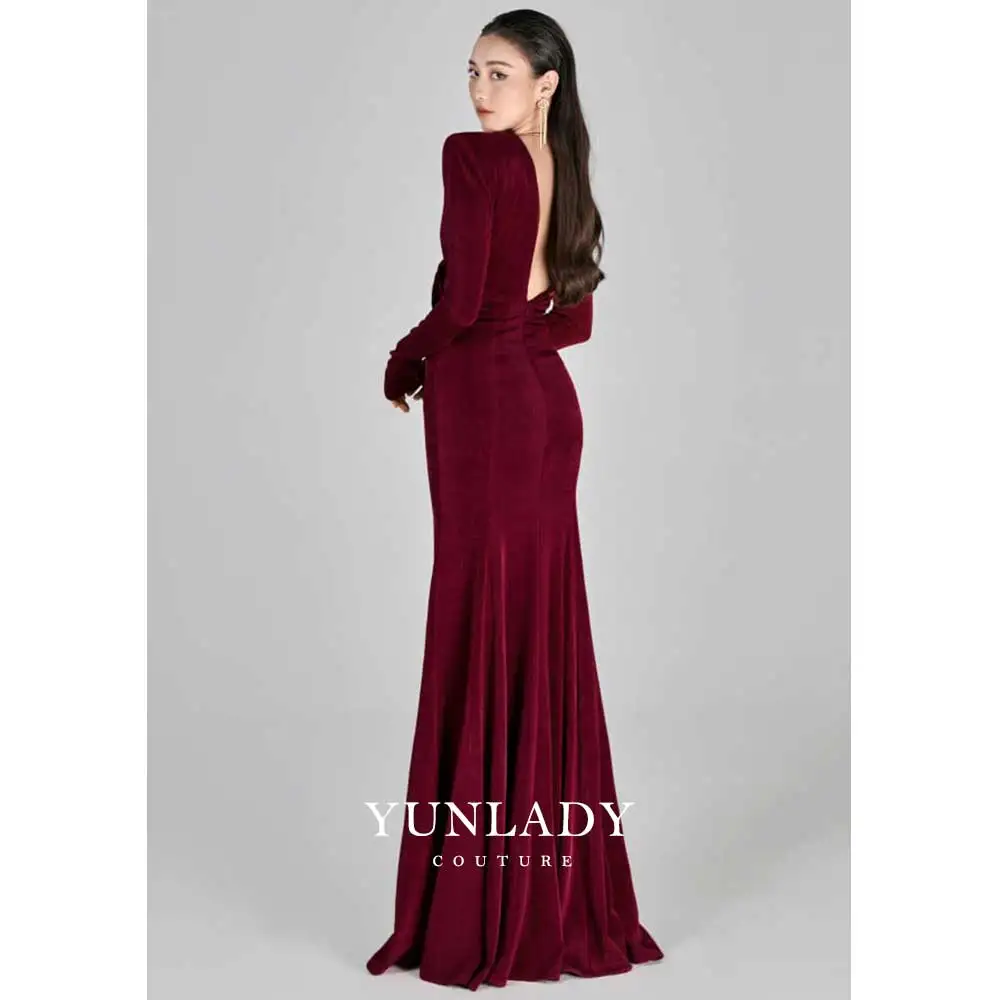 YUNLAN Red Velvet V Neck Evening Dress Dubai Mermaid Luxury Long Sleeve 2023 Bridal Wedding Prom Party Dress Homecoming Dress