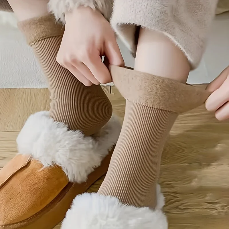 5 Paar Herbst/Winter dicke japanische Mode für Damen, einfache einfarbige, vielseitige, bequeme, warme, gerade Röhren-Schneesocken