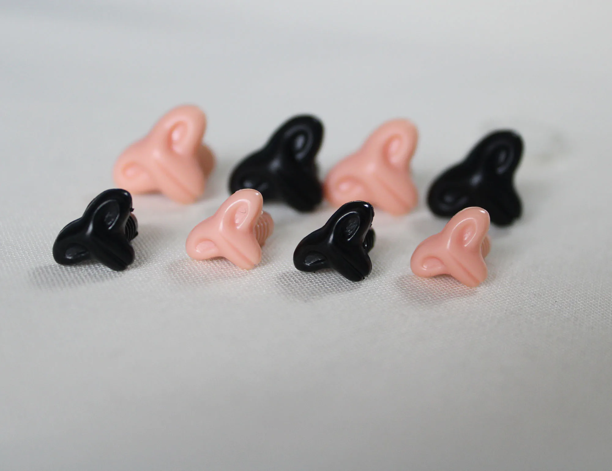 

new nose 500pcs 13mm 18mm fox animal black flesh color safety animal toy noses with washer for diy doll findings--color option