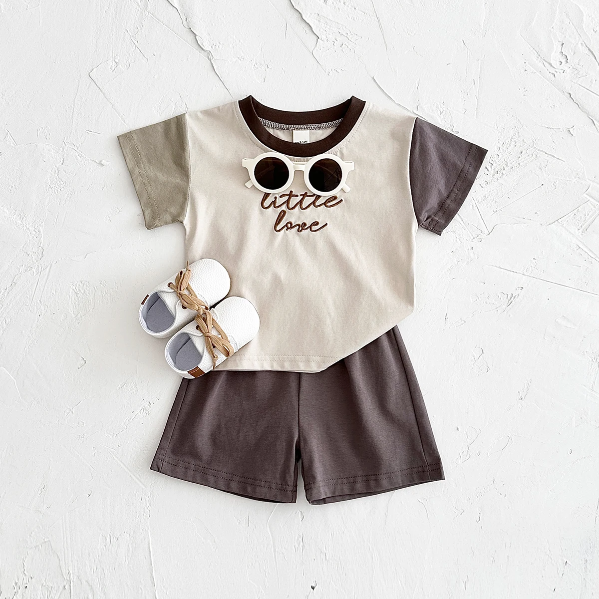 2024 New Baby Girls Clothes Set Casual Embroidered Letters Color Patchwork Short Sleeved T-shirt+loose Shorts Summer Boys Suit