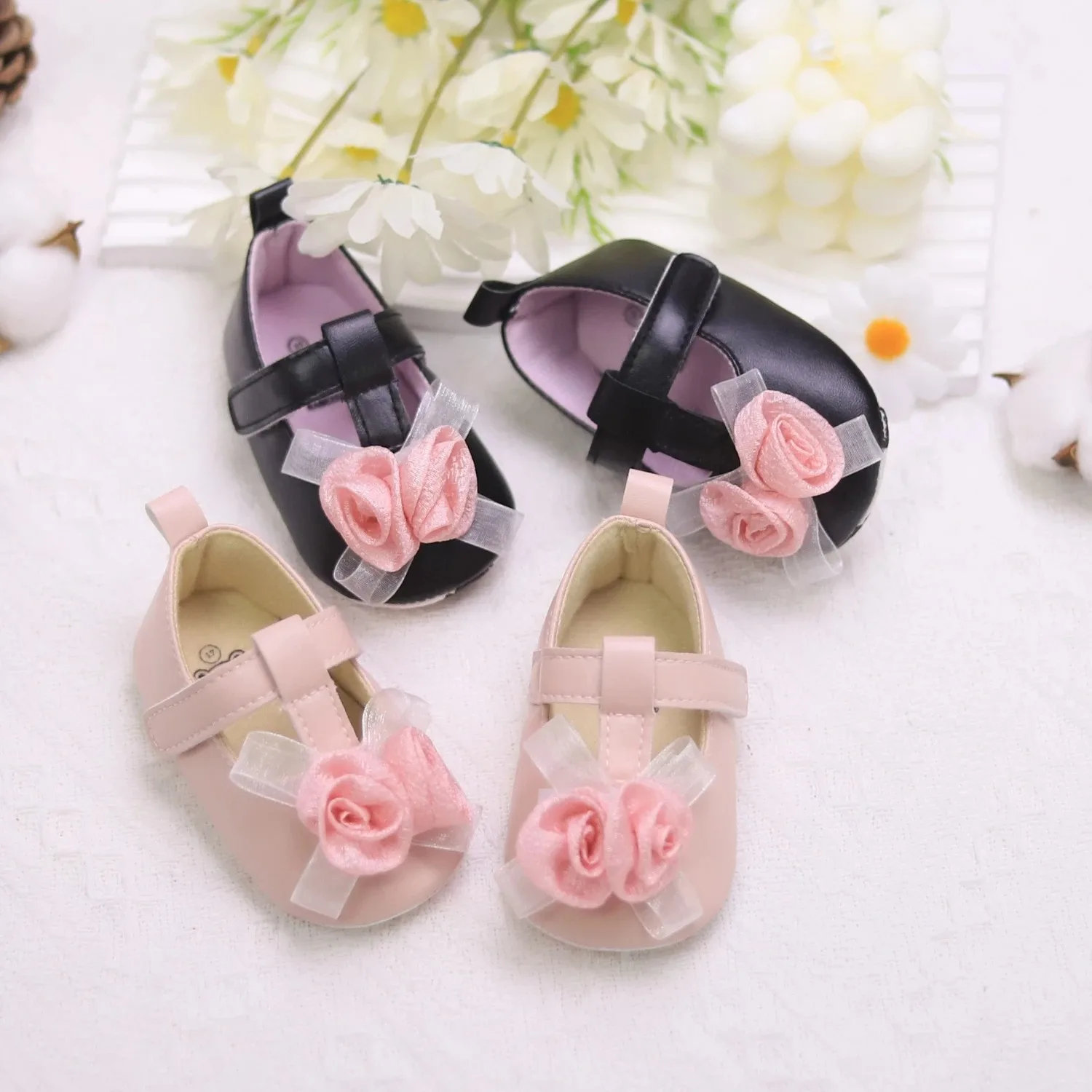 

Cute Indoor Spring Winter Baby Shoes Baby Fluffy Slippers Infant Toddler Baby Boys Girls Shoes Sandals First Walker