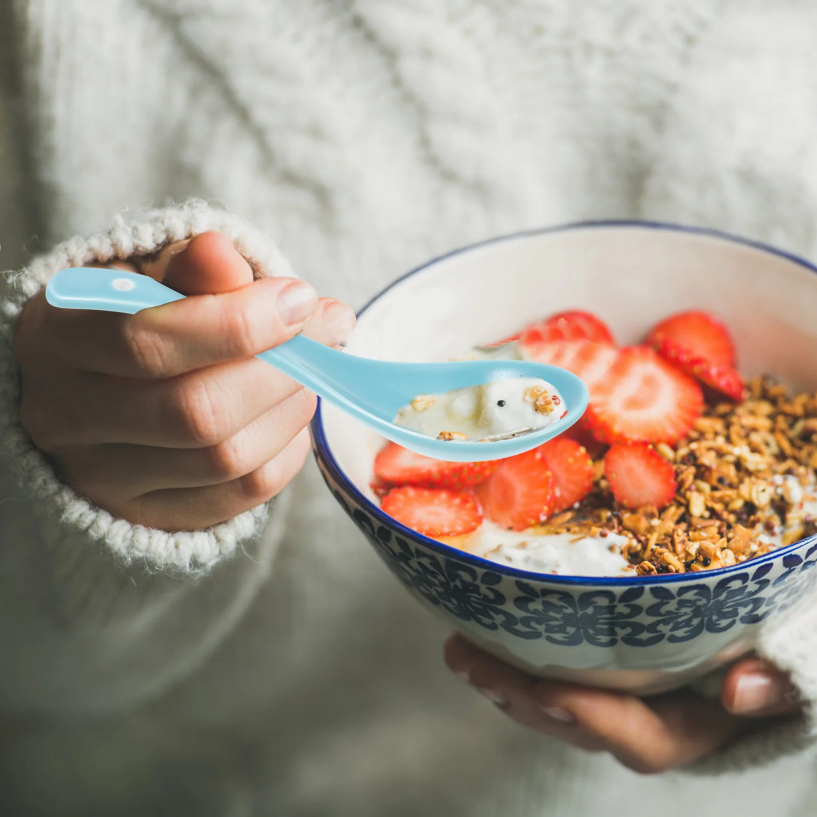 

3Pcs Ceramic Soup Spoons Multipurpose Kitchen Tableware Practical Rice Spoon Assorted Color Comfortable Handle Food Spoons