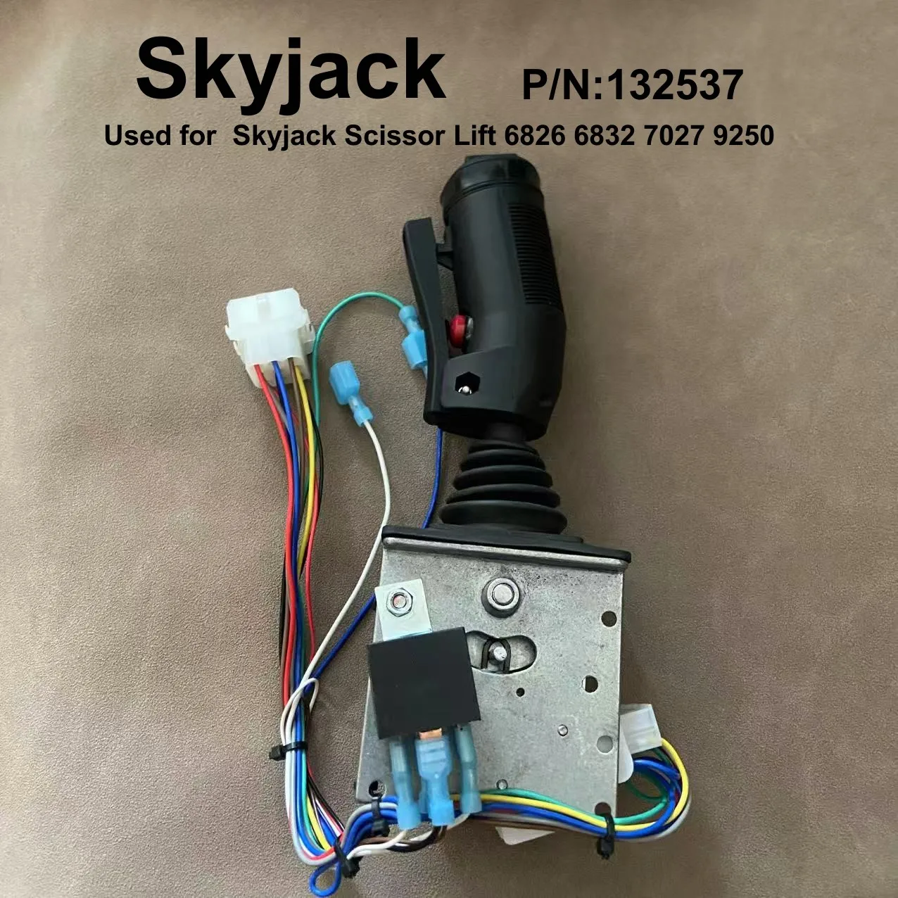 

Контроллер джойстика 132537, используемый для ножничных лифтов Skyjack